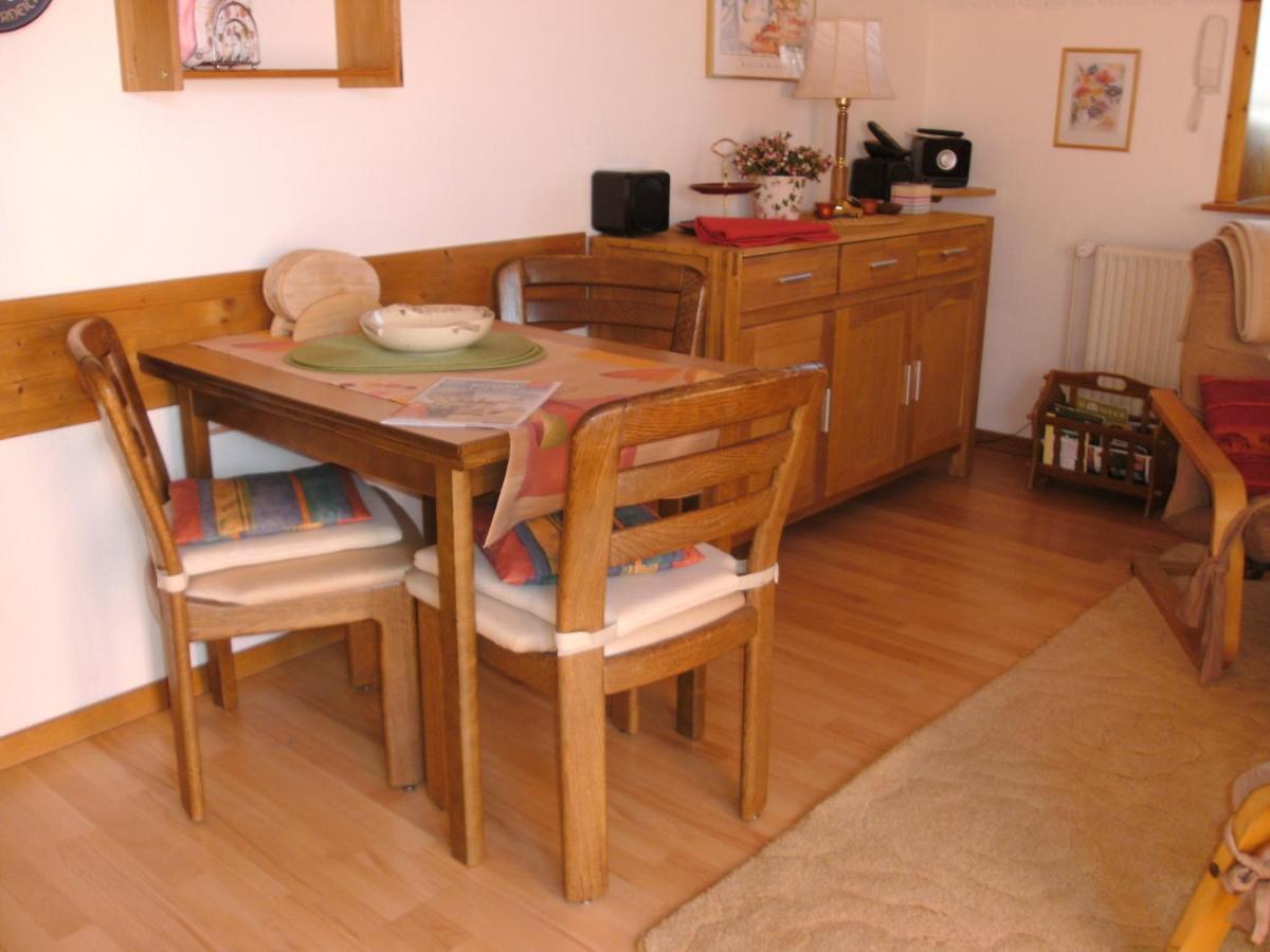 Haus Mit Lilie Und Rose Apartment Westerdeichstrich Екстериор снимка