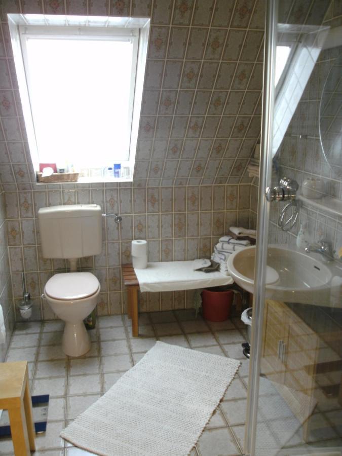 Haus Mit Lilie Und Rose Apartment Westerdeichstrich Екстериор снимка